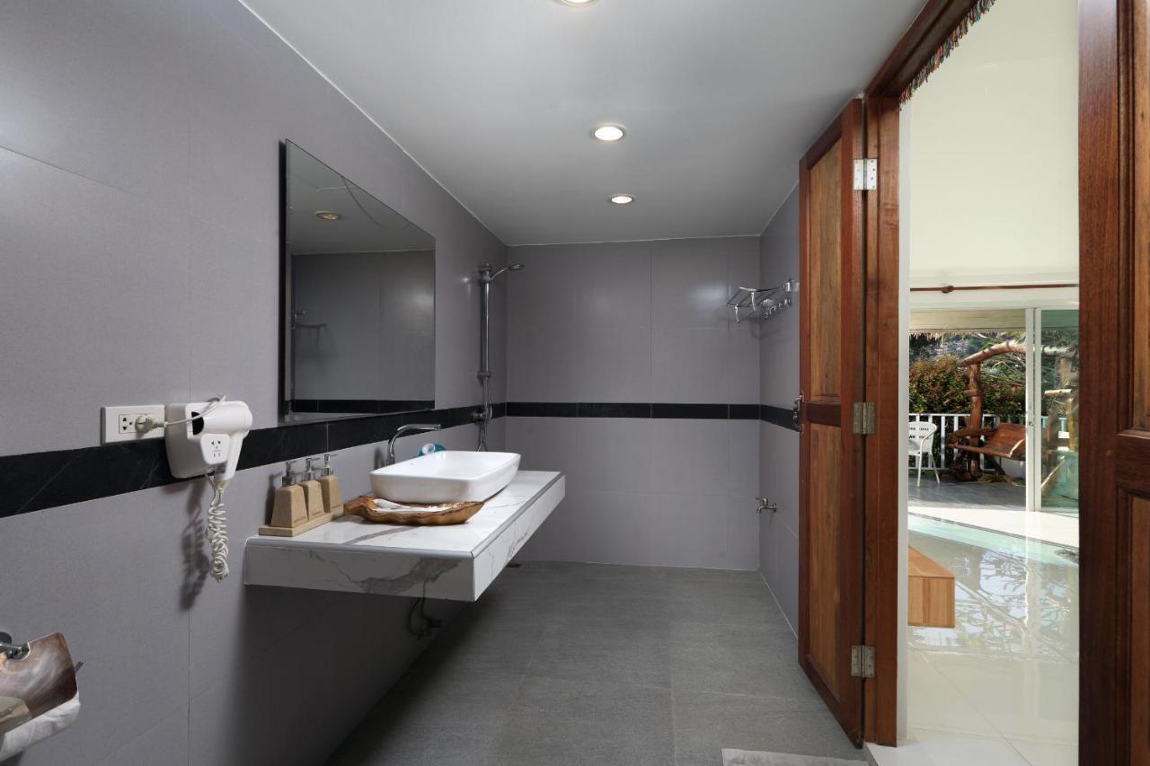 Daydream Villa Resort Phuket Exterior photo